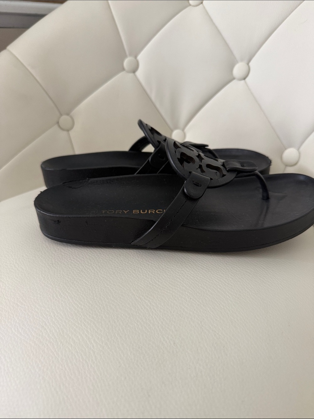 Tory Burch Miller Cloud Sandals Black Leather Logo Thong Sandals - Picture 9 of 14